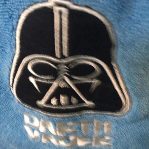 Disney/ Star Wars Bath Towel size 25 by 50 NWT! - Picture 3 of 16